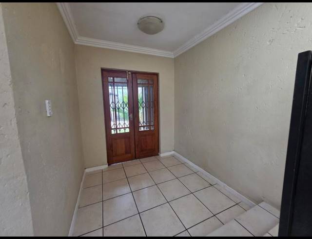 3 BEDROOM TOWNHOUSE FOR SALE IN GREENHILLS
